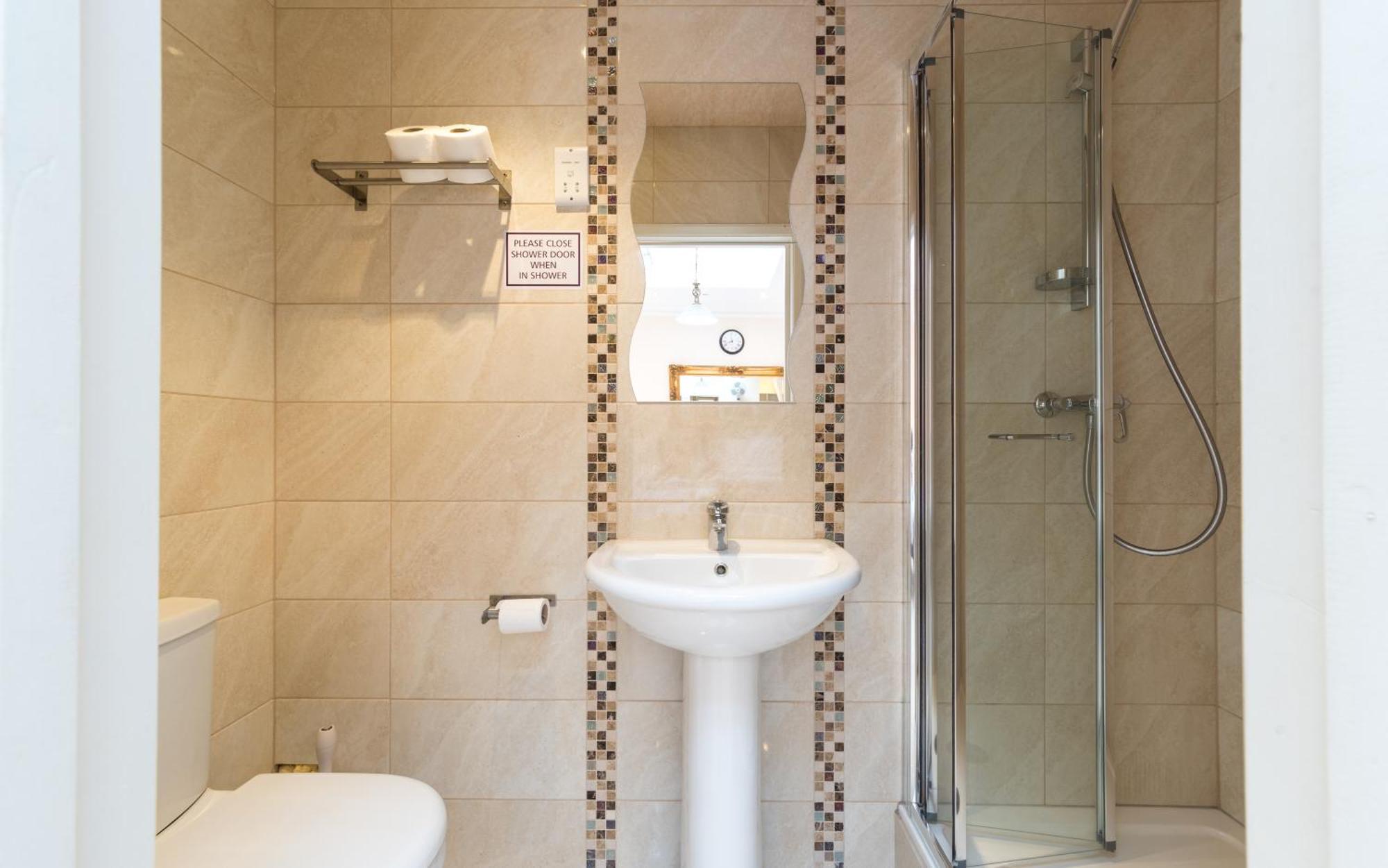 Saba Rooms And Apartments Лондон Экстерьер фото