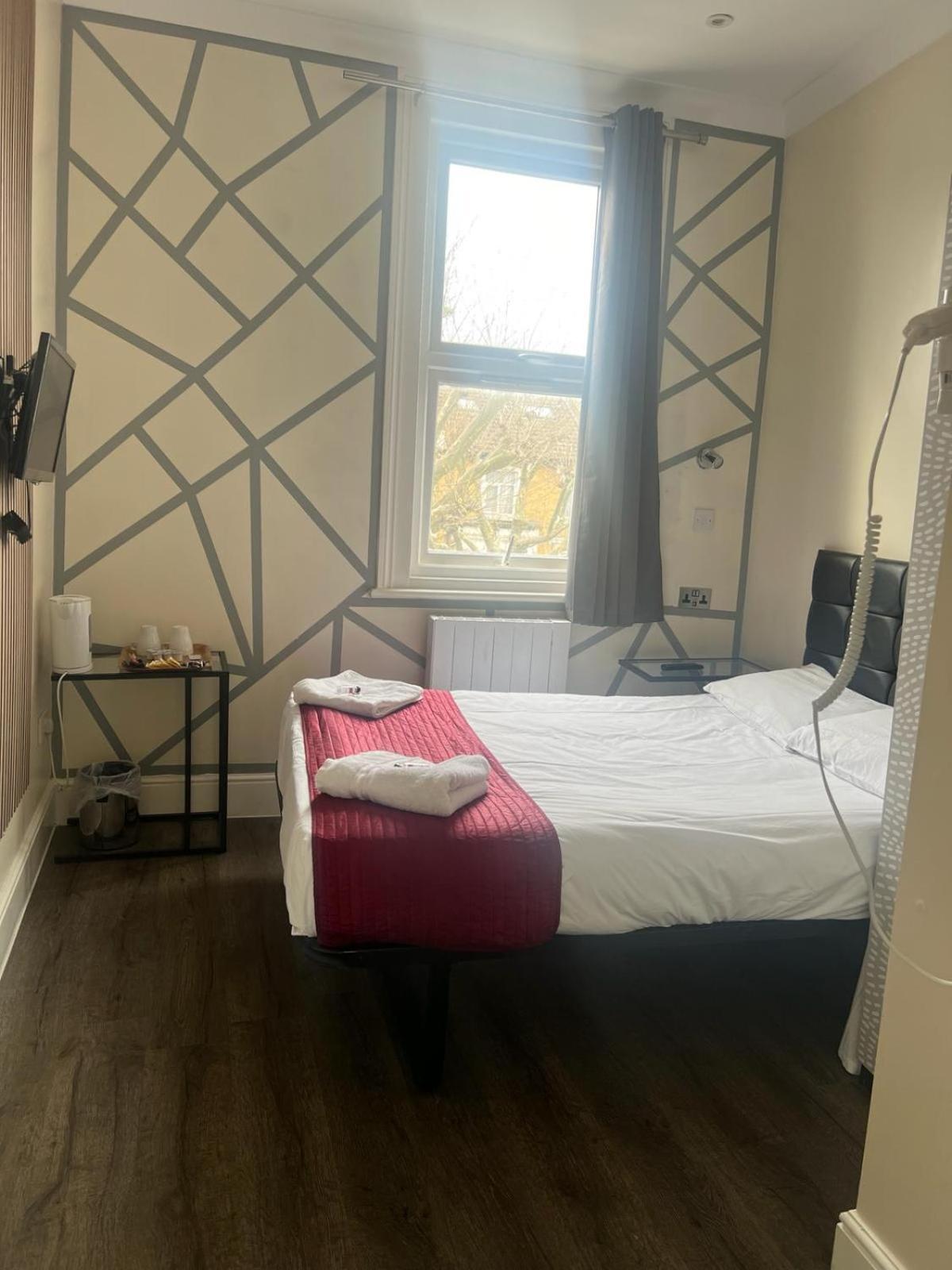 Saba Rooms And Apartments Лондон Экстерьер фото