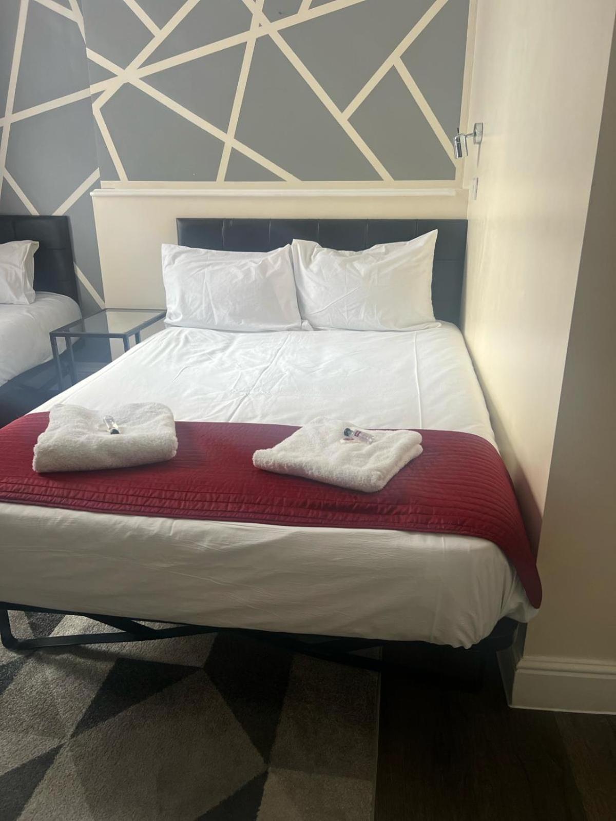 Saba Rooms And Apartments Лондон Экстерьер фото
