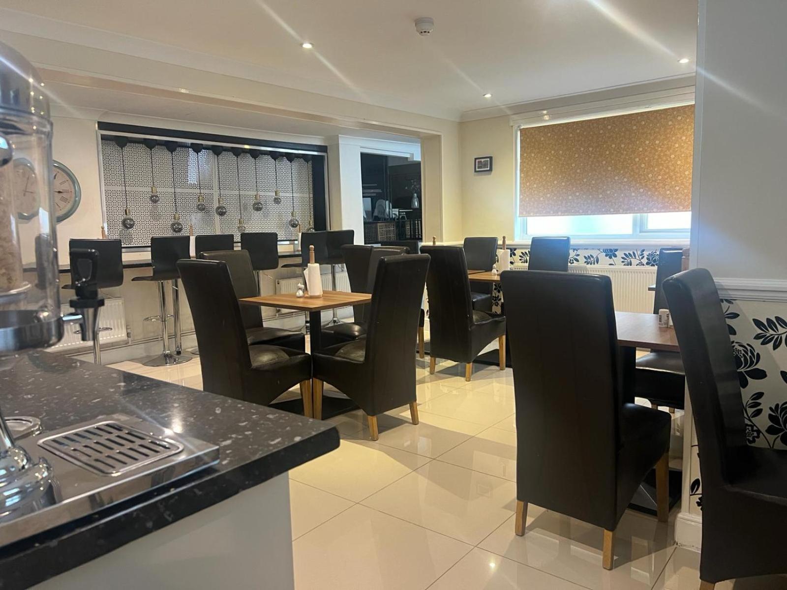 Saba Rooms And Apartments Лондон Экстерьер фото