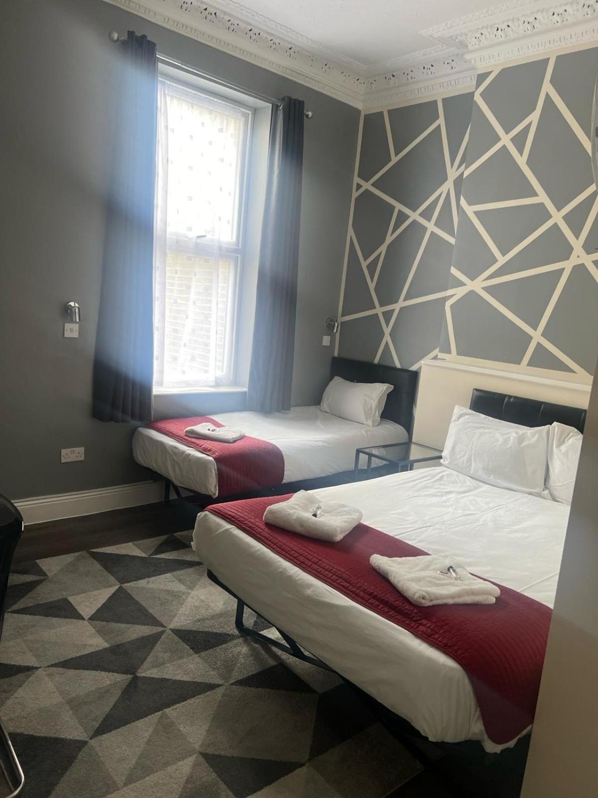 Saba Rooms And Apartments Лондон Экстерьер фото