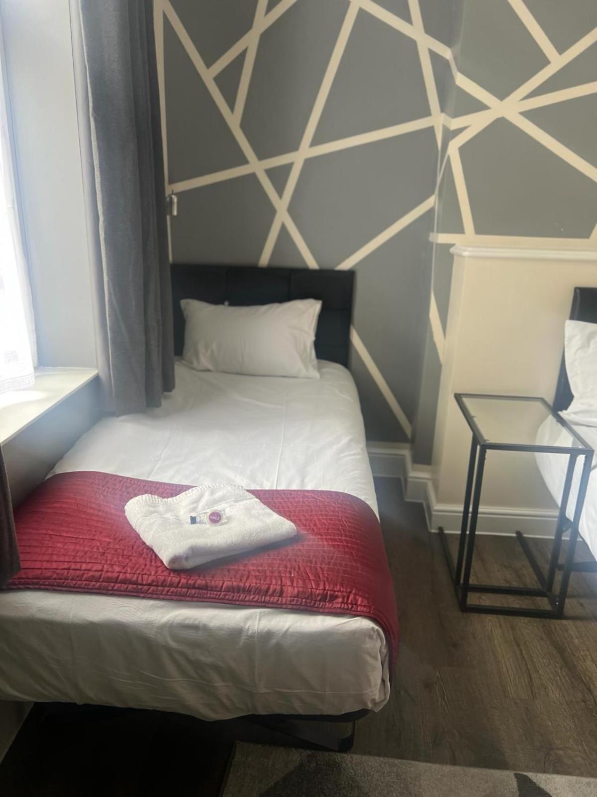 Saba Rooms And Apartments Лондон Экстерьер фото