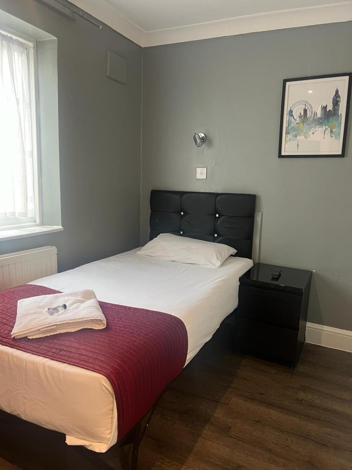 Saba Rooms And Apartments Лондон Экстерьер фото